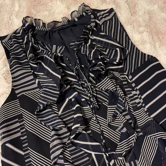 Tommy Hilfiger top - Picture 4 of 6